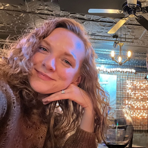 Meet your Posher, Therese - Picture 1 of 1